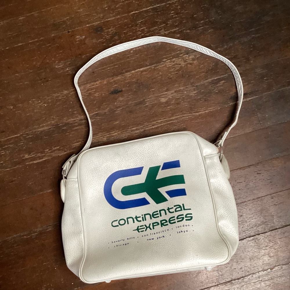 Vintage travel tote